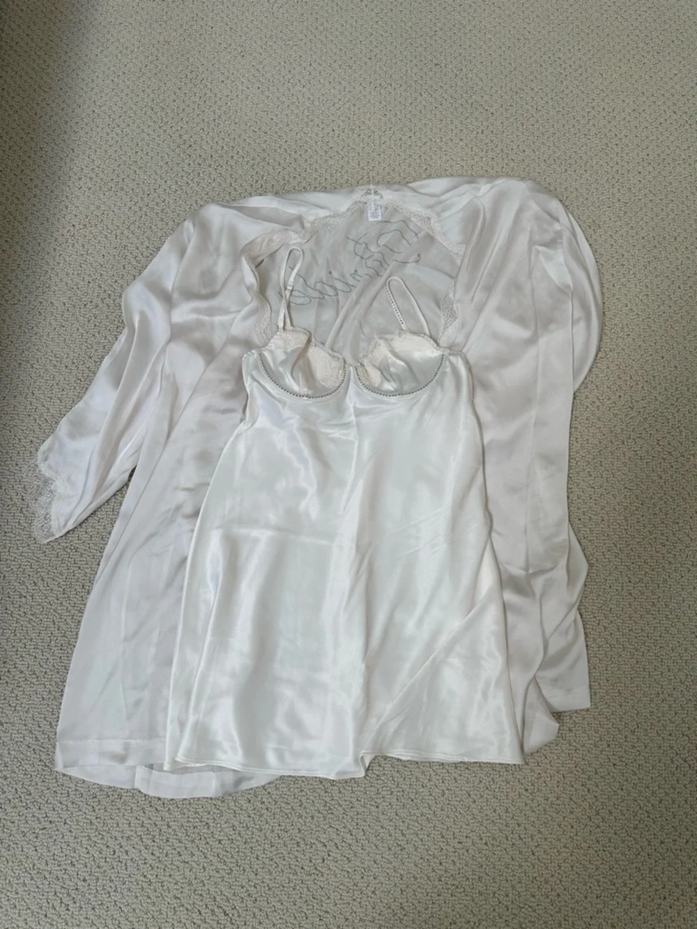 Victoria’s Secret Bridal Satin Robe with Rhinestone 'Bride' Script - Picture 3 of 4
